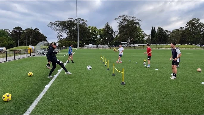 德甲球队训练场景，为开云电竞做准备